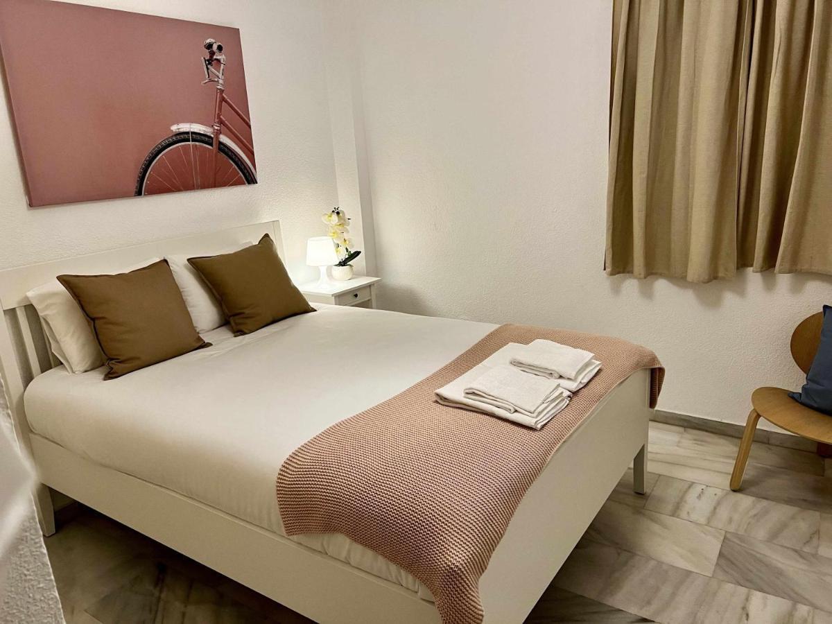 Apartamento catedral A Málaga Esterno foto