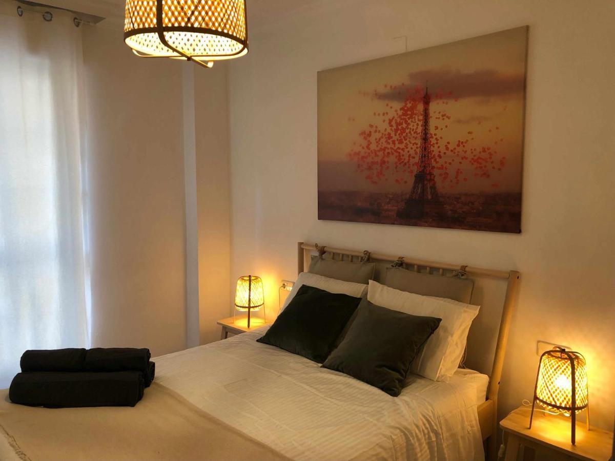 Apartamento catedral A Málaga Esterno foto
